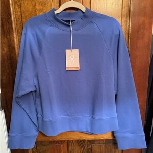 Women’s new On Cloud sweatshirt.